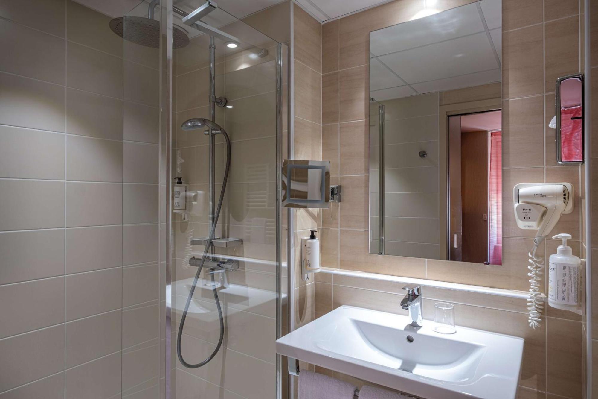 לימוז' Best Western Plus Richelieu מראה חיצוני תמונה